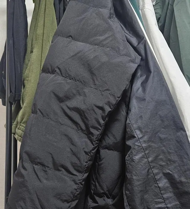 [네이버브랜드스토어 리뷰] 운동용 옷들처럼 가벼운옷들 위주로 걸어놓으려고 샀지만 겨울패딩들도 다수 걸어놓을만