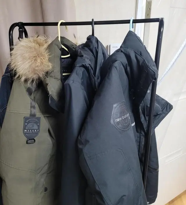 [네이버브랜드스토어 리뷰] 아들방에 쓰다가 거실에서 쓸려고 추가구입했네요.
