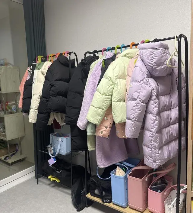 [네이버브랜드스토어 리뷰] 아이들패딩 수납장으로 쓰고있어요