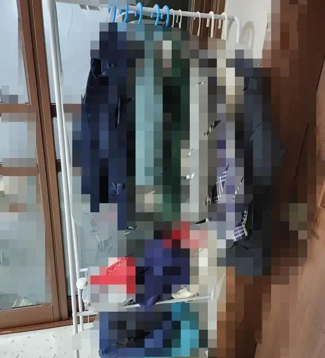 [네이버브랜드스토어 리뷰] 잘 사용하고 있어요 겨울옷이 두꺼워서 걸어둘 곳이 없었는데 좋아요