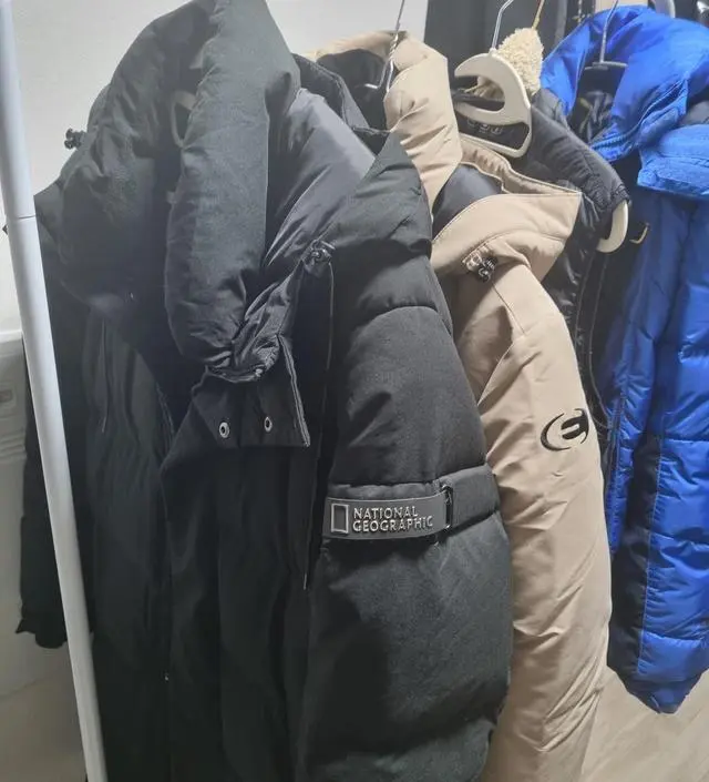 [네이버브랜드스토어 리뷰] 자주 세탁 못하는 겨울 외투들 걸어 두려고 구매했어요 넘 만족합니다 착한 가격에 더 