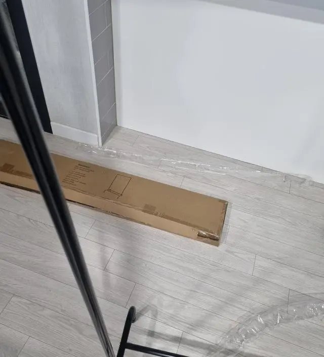 [네이버브랜드스토어 리뷰] 디자인 깔끔하고 조립도 쉬움
