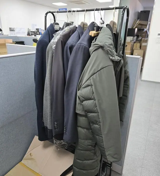 [네이버브랜드스토어 리뷰] 좁은공간에서 사용가능합니다.