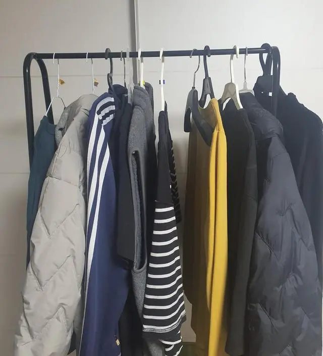 [네이버브랜드스토어 리뷰] 간단하게  옷걸어서 좋아요
