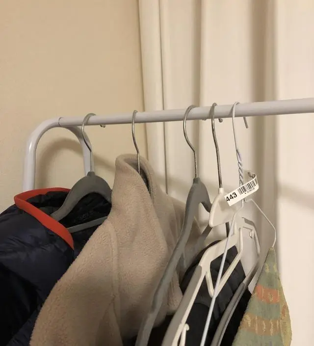 [네이버브랜드스토어 리뷰] 견고해서 흔들거림도 없고 가성비 굿임