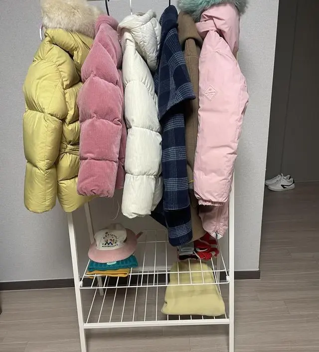 [네이버브랜드스토어 리뷰] 초등학생 딸 겉옷 걸이용으로 구입했어요
