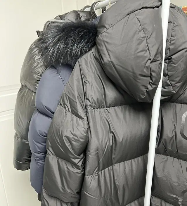 [네이버브랜드스토어 리뷰] 옷을 적당히 걸수 있어요 편하게 입을옷을 거니 좋아요