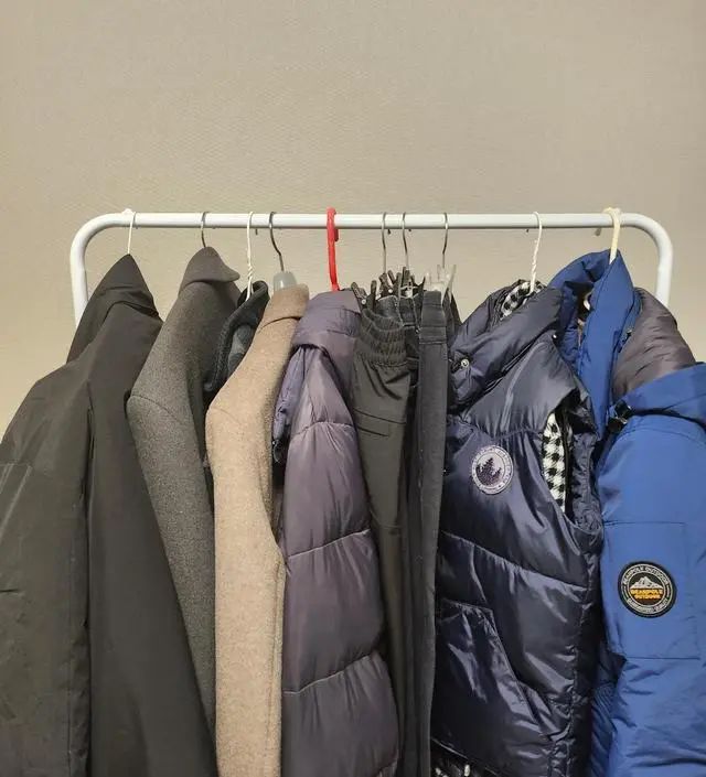 [네이버브랜드스토어 리뷰] 운동할 때 입는 옷이나 코트 등을 보관하고 싶어 샀어요 용도에 딱 맞는 제품이예요~~