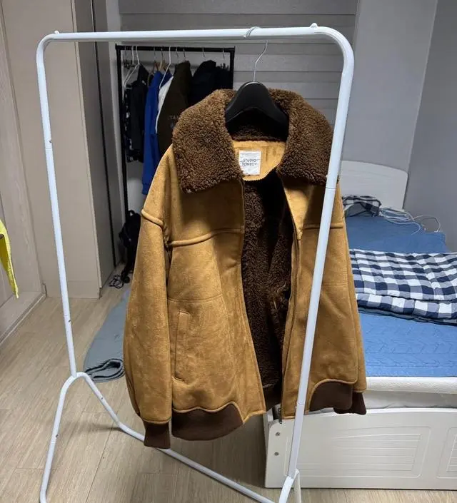 [네이버브랜드스토어 리뷰] 원룸에 놓아두고 쓰는데 견고하고 좋아요~~~