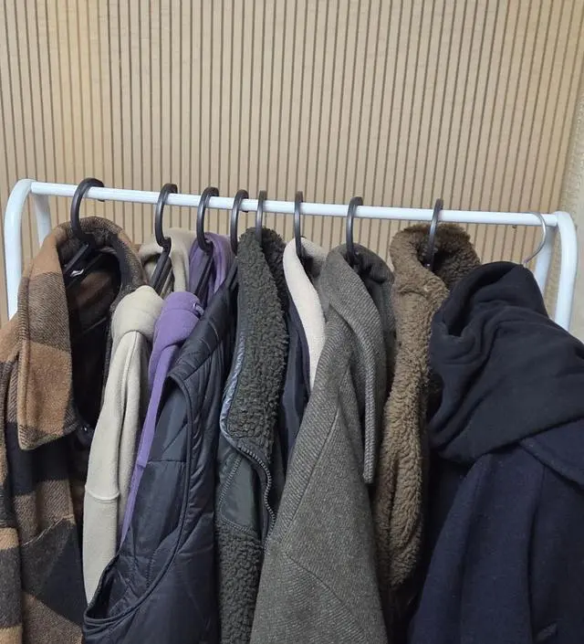 [네이버브랜드스토어 리뷰] 자켓만 거는 용도인데  아주 만족합니다.