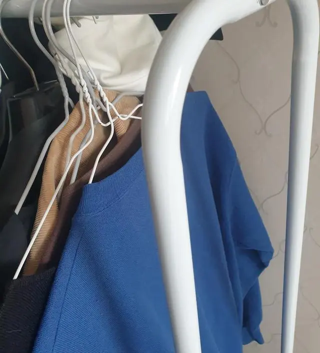 [네이버브랜드스토어 리뷰] 무거운 옷 많이 걸려요 밑에 공간에 바지나 가방 둬도 좋아요