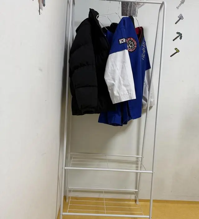 [네이버브랜드스토어 리뷰] 아이방 행거로 주문햇습니다 적당한 크기 인거 같아요