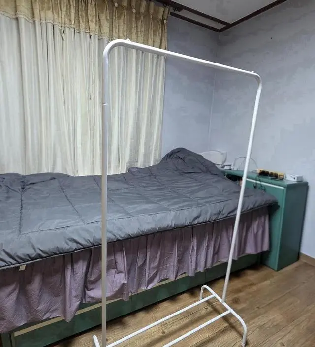 [네이버브랜드스토어 리뷰] 사이즈를 보고 구입했는데도 생각보다 키가 큰 것 같네요. 조립만 한 상태에서 대각선 