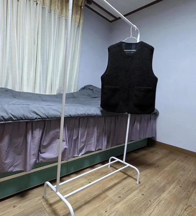 [네이버브랜드스토어 리뷰] 사이즈를 보고 구입했는데도 생각보다 키가 큰 것 같네요. 조립만 한 상태에서 대각선 