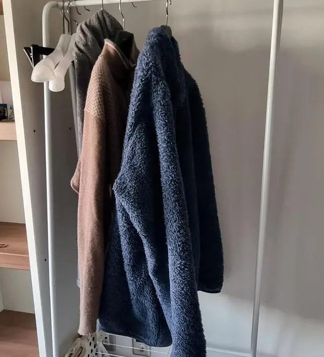 [네이버브랜드스토어 리뷰] 입던 잠옷을 걸거나 손님용 겉옷 걸기에 딱 좋습니다