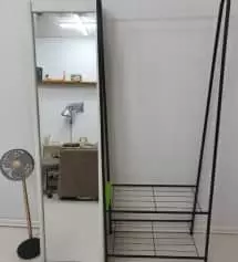 매장에 두려고 주문했는데 깔끔하고 자리 차지않하니 좋아요.
