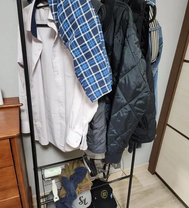 엄청가볍긴 하지만 잘넘어가지않네요
