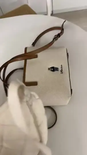 トートバッグ \"WHO.A.U\" Steve Canvas Tote Bag  WHBGF2212A WHO.A.U] Steve Canvas Tote Bag / 韓国発 (WHO.A.U/トート