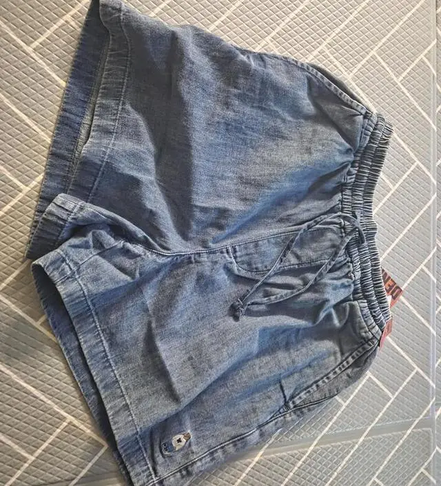 【WHO.A.U】Steve Denim Set-up Shorts (F) Steve Denim Set-up Shorts (F) - 후아유닷컴