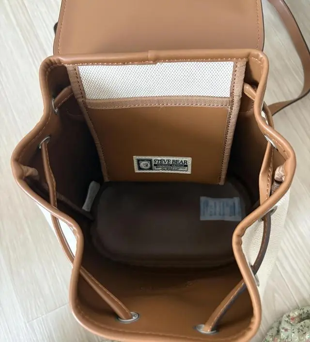 【韓国WHO.A.U フーアーユー】Steve Canvas Backpack(F) Steve Canvas Backpack(F) - 후아유닷컴