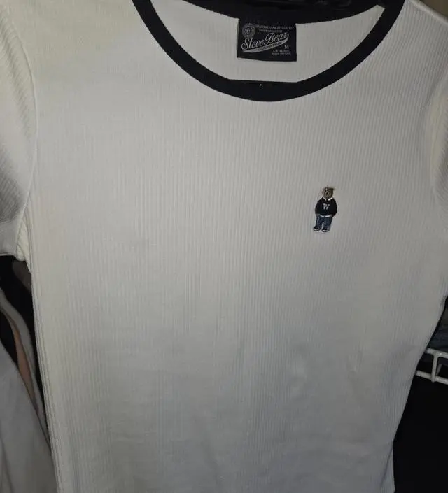 【韓国WHO.A.U フーアーユー】Steve Ribbed Frill T-shirt[B] 韓国WHO.A.U フーアーユー】Steve Ribbed Frill T-shirt[B
